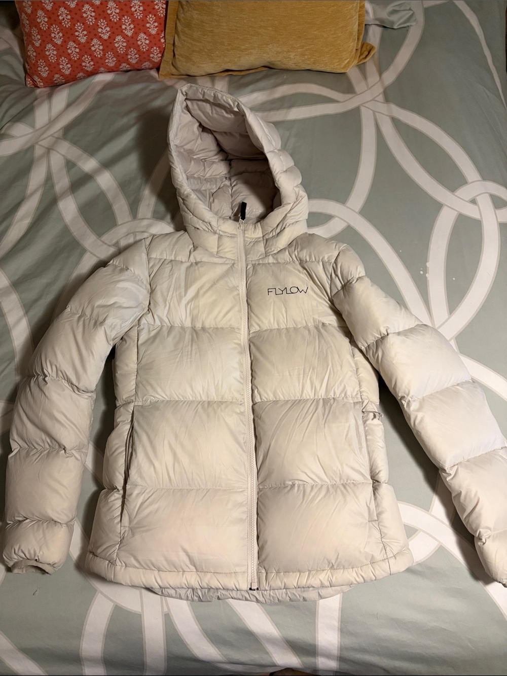 FYLOW Women's Cream Hooded Quilted Puffer Jacket